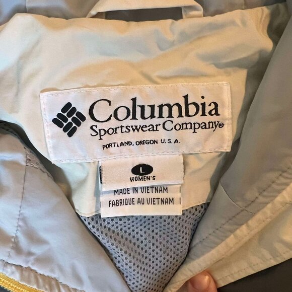 Women's Columbia Lightweight Jacket -size L - Picture 3 of 5